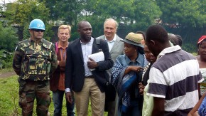 ザイナブ・ハワ・バングーラ特別代表、コンゴ民主共和国を訪問（2013年3月） 